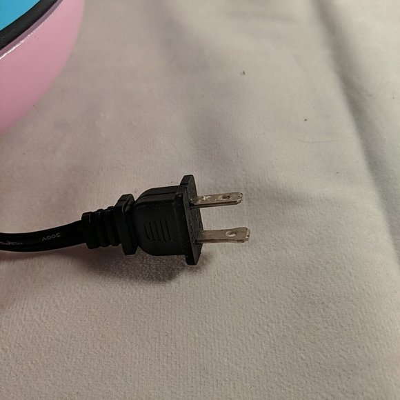 Nostalgia Electrics Cupcake Bakery Model CKM100 - Picture 8 of 11